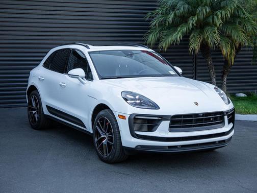 2022 Porsche Macan S