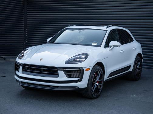 2022 Porsche Macan S