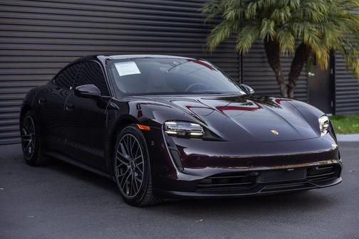 2023 Porsche Taycan 