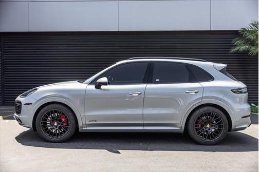 2021 Porsche Cayenne GTS