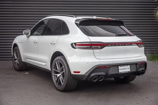 2026 Porsche Macan 