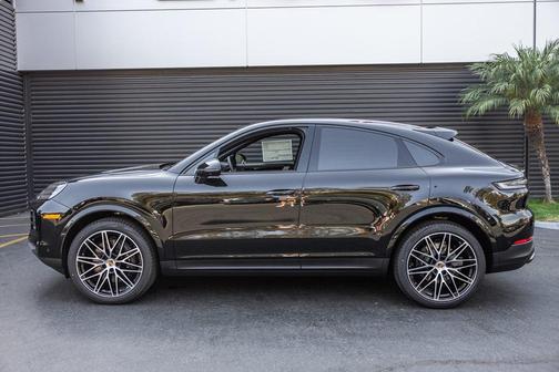 2025 Porsche Cayenne 