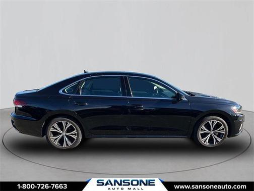 2022 Volkswagen Passat 2.0T SE