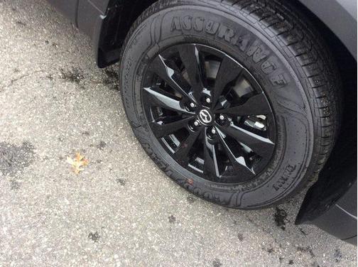 2025 Mazda CX-50 2.5 S Preferred Package