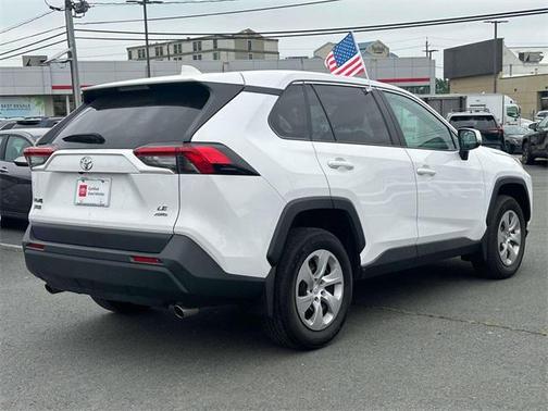2023 Toyota RAV4 LE