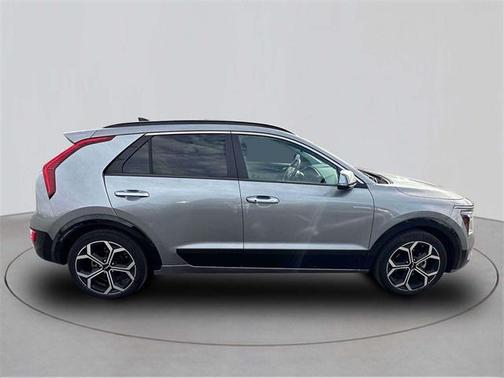 2023 Kia Niro Touring
