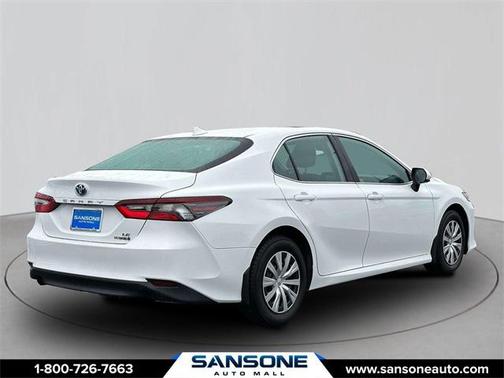 2022 Toyota Camry LE