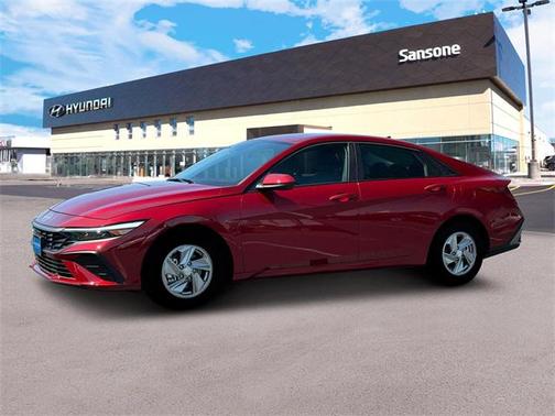 2025 Hyundai ELANTRA SE