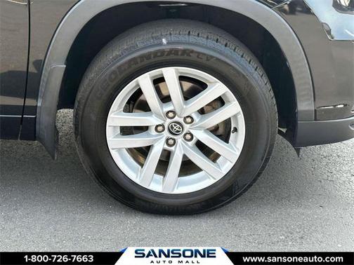 2016 Toyota Highlander LE