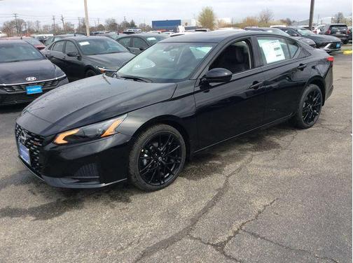 Super Black 2026 Nissan Altima SR AWD