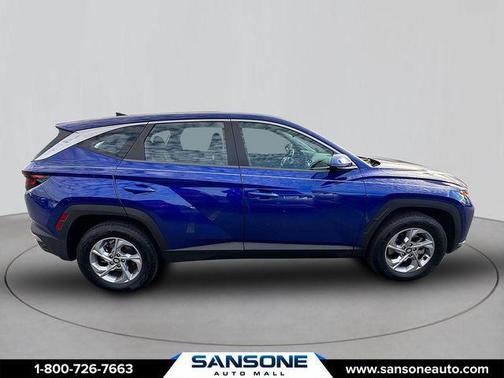2022 Hyundai TUCSON SE