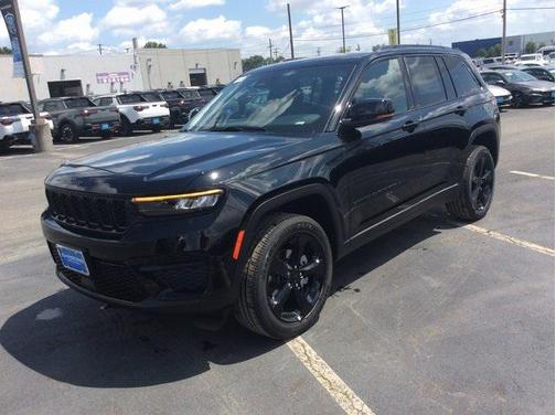 2025 Jeep Grand Cherokee Altitude