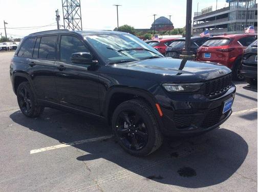 2025 Jeep Grand Cherokee Altitude