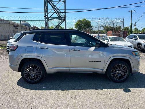 Billet Silver Metallic Clearcoat 2023 Jeep Compass High Altitude
