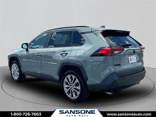2022 Toyota RAV4 XLE Premium