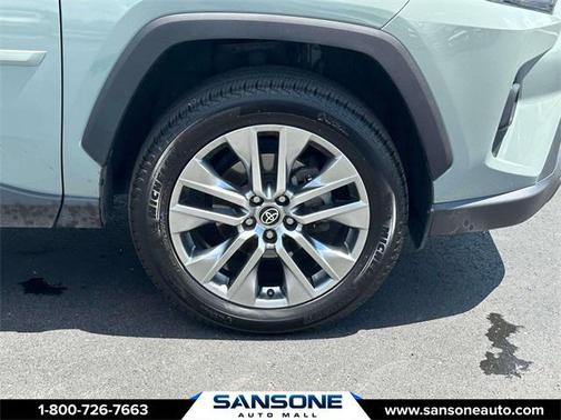 2022 Toyota RAV4 XLE Premium