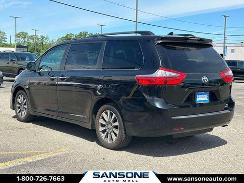 Midnight Black Metallic 2020 Toyota Sienna LE
