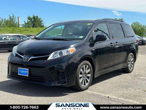 Midnight Black Metallic 2020 Toyota Sienna LE