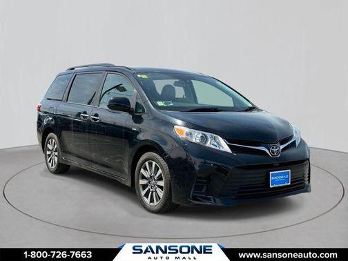 Midnight Black Metallic 2020 Toyota Sienna LE