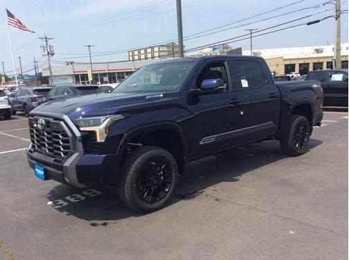 2025 Toyota Tundra Hybrid Platinum