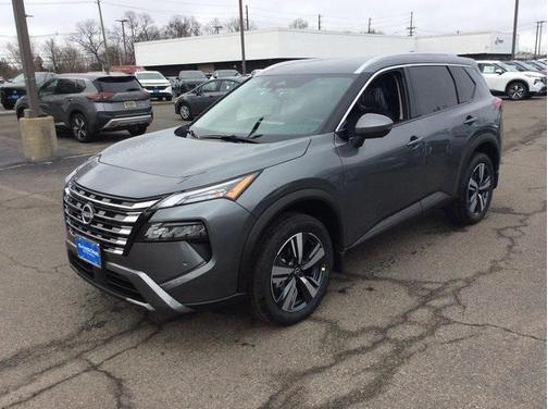 2025 Nissan Rogue SL