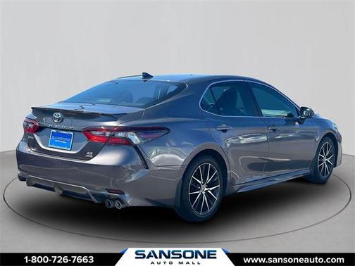 2022 Toyota Camry SE