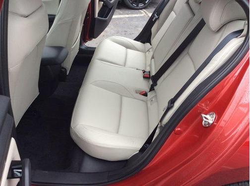 2025 Mazda Mazda3 FWD w/Preferred Package