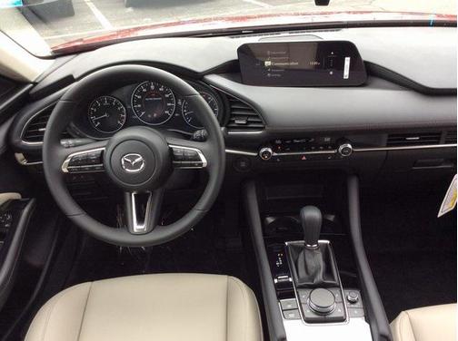 2025 Mazda Mazda3 FWD w/Preferred Package