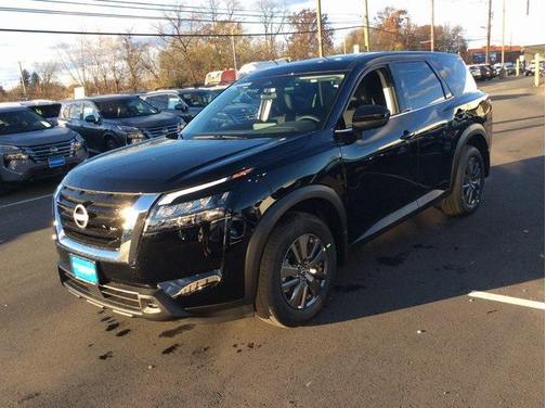 2025 Nissan Pathfinder S 4WD