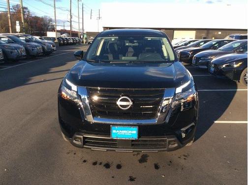 2025 Nissan Pathfinder S 4WD