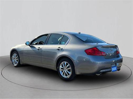 2009 INFINITI G37x Base