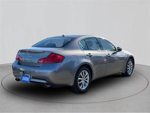 2009 INFINITI G37x Base