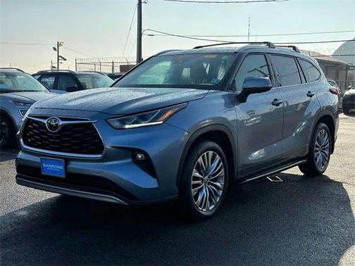 2024 Toyota Highlander Platinum