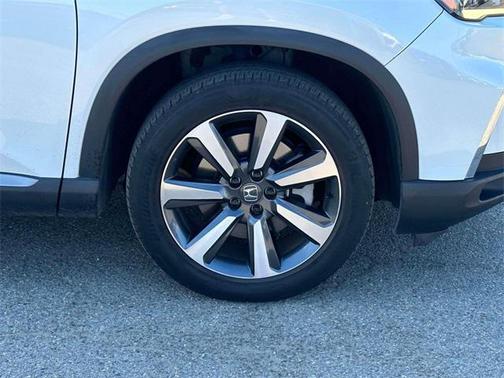 2023 Honda Pilot AWD Elite