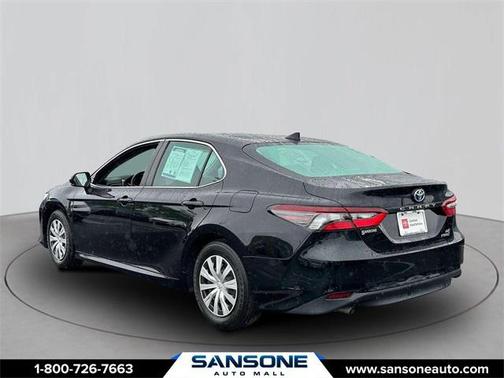 2022 Toyota Camry LE