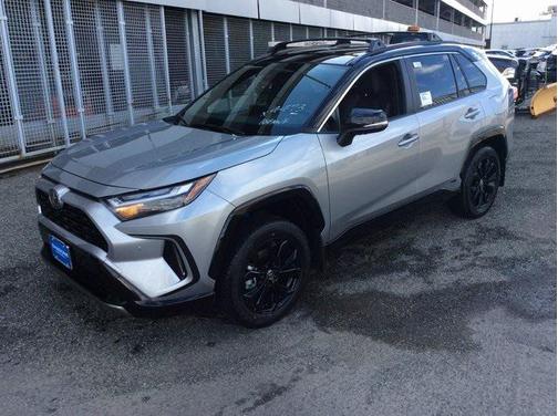 2025 Toyota RAV4 Hybrid SE