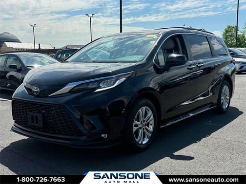 2022 Toyota Sienna XSE 7 Passenger
