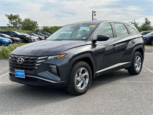 2023 Hyundai TUCSON SE