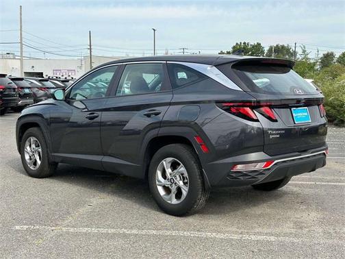 2023 Hyundai TUCSON SE