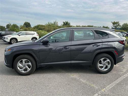 2023 Hyundai TUCSON SE