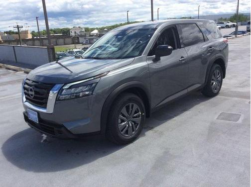 2025 Nissan Pathfinder S 4WD