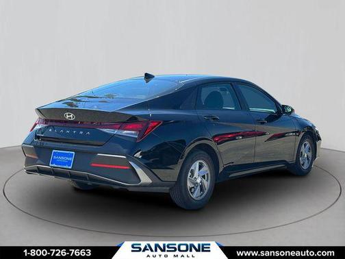 Abyss Black 2024 Hyundai ELANTRA SE