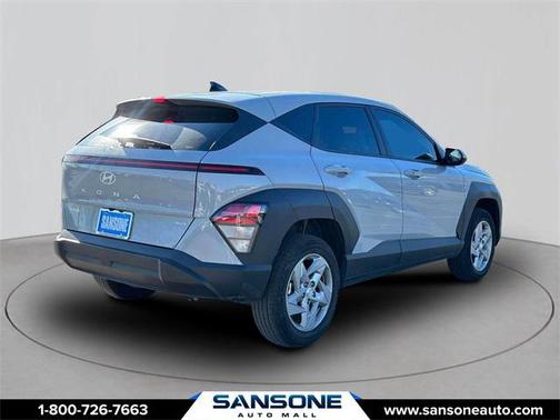 2025 Hyundai KONA SE