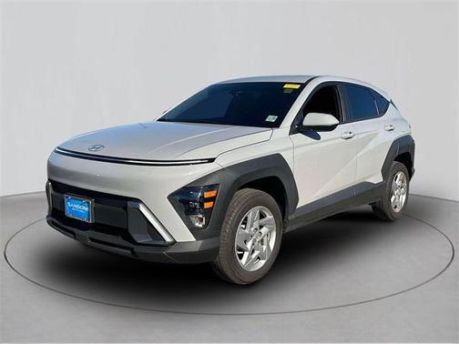 2025 Hyundai KONA SE