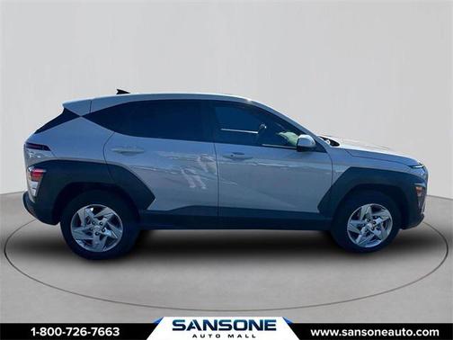 2025 Hyundai KONA SE
