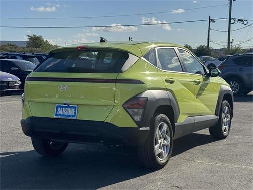 2024 Hyundai KONA SE