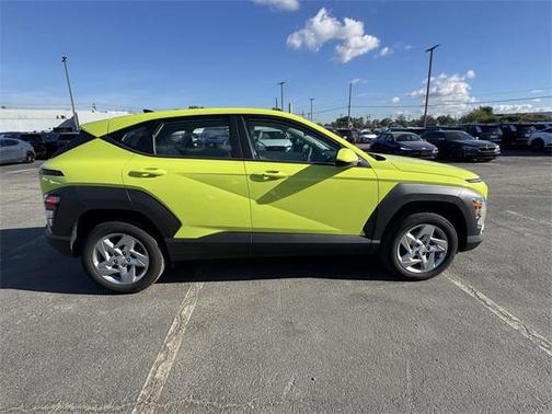 2024 Hyundai KONA SE