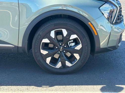 Jungle Green 2023 Kia Sportage Plug-In Hybrid X-Line