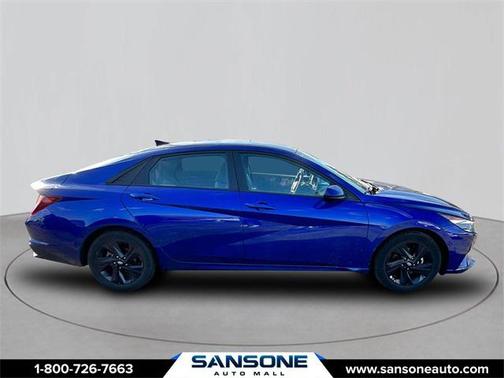 2022 Hyundai ELANTRA SEL