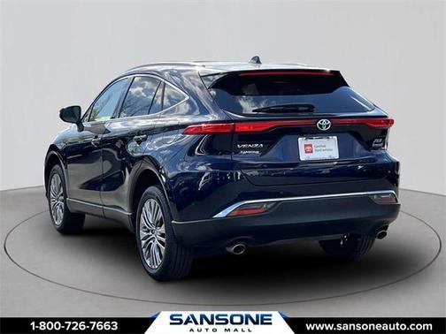 2022 Toyota Venza XLE